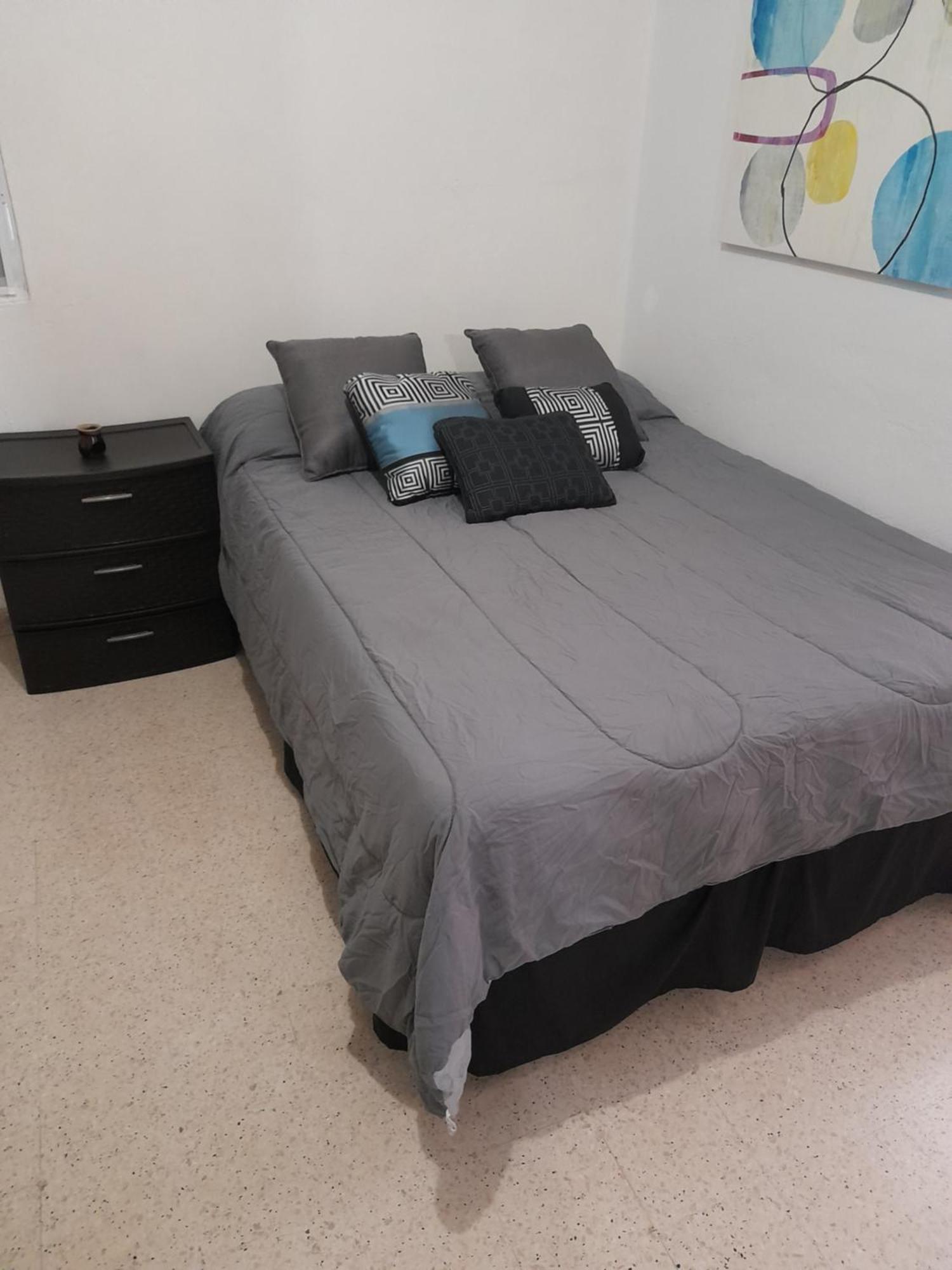 Hermoso Apartamento Frente Aeropuerto De Isla Verde San Juan Luaran gambar