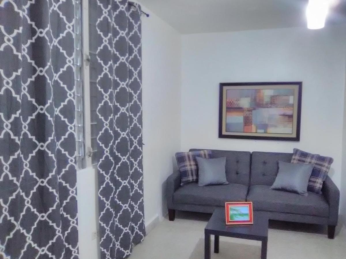 Hermoso Apartamento Frente Aeropuerto De Isla Verde San Juan Luaran gambar